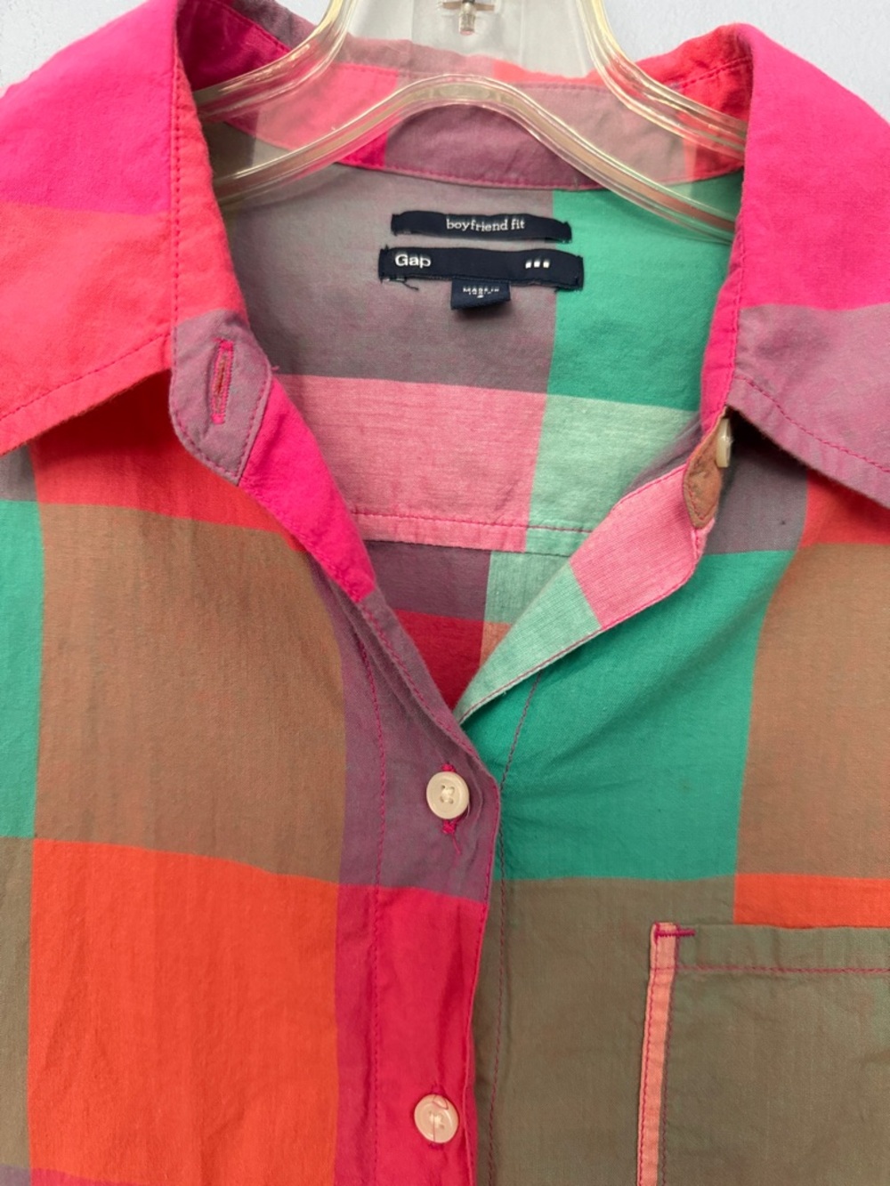 Gap Multicolor Plaid Button Down Shirt Size Small Lightweight Boyfriend Fit - Picture 2 of 9